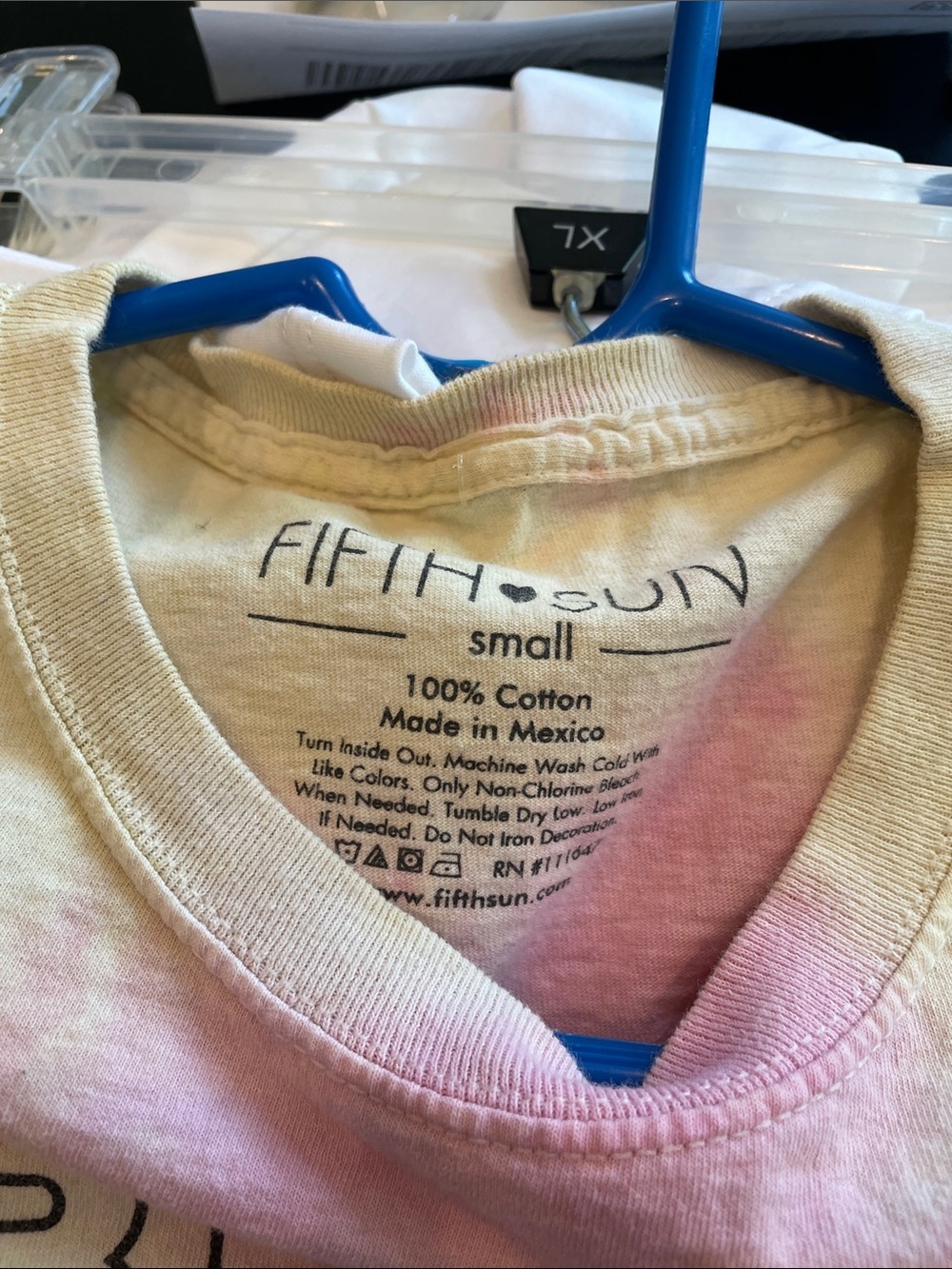 Summer pastel colors cropped tee - Picture 2 of 2